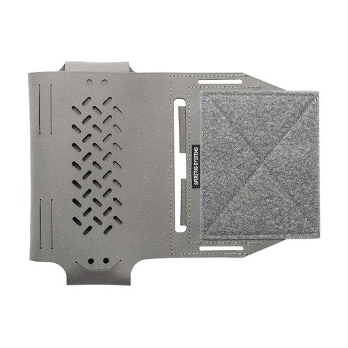 L'Expander Wing Mk 2 offre una capacità di stoccaggio ottimizzata, è reversibile, si integra con plate carriers e mantiene in sicurezza riviste e radio.