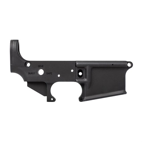 Il Lower Receiver M16A4 Clone di Aero Precision è la base ideale per il tuo progetto M16A4, con incisioni personalizzate e marcature dettagliate.