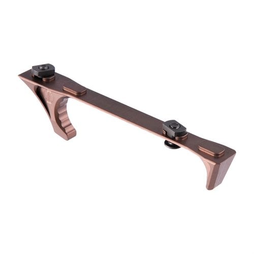 Il HRD EXTENDED M-LOK HANDSTOP è un dispositivo di ritenzione leggero e reversibile, compatibile M-Lok, realizzato in alluminio 7075 T6 con finitura anodizzata.