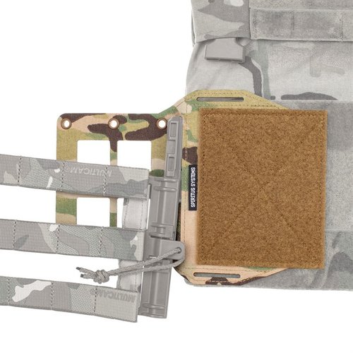 Il MOLLE Expander Wing è una piattaforma versatile e ambidestra per montare coltelli e sacche sotto il cummerbund del LV/119, compatibile con Tubes™.