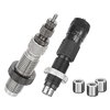 Il set BUSHING FULL LENGTH-ULTRA MICROMETER DIE SET 7MM PRC include un Full-Length Bushing Die e un Bench Rest® Ultra Micrometer Seater Die, garantendo precisione e qualità superiori.