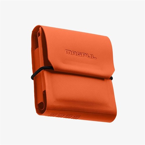 Il DAKA Ammo Sleeve offre un modo sicuro e compatto per trasportare fino a 10 colpi, con un design pieghevole e materiale resistente per una protezione ottimale.