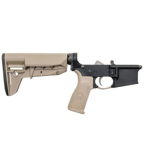 Il Lower Receiver AR-15 Complete Widebody con stock BCM Mod 2 SOPMOD offre prestazioni elevate, materiali di alta qualità e numerosi upgrade, tutto Made in USA.