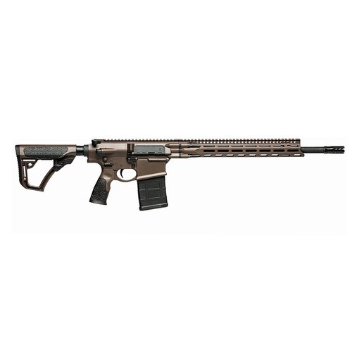 Il DD5 V4 7.62X51 NATO offre prestazioni eccezionali con un design semi-automatico, canna da 18" e un caricatore da 20 colpi, ideale per ogni tiratore.