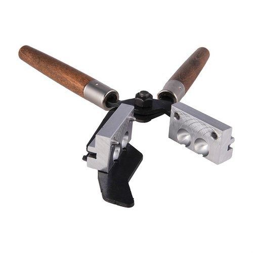 I stampi per palle rotonde Lee Precision offrono un taglio tangenziale che elimina il fastidioso becco allo sprue. Inclusi manici e piastra sprue.