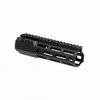 Il handguard MOD 4 di Aero Precision, in alluminio 6061-T6, offre robustezza, un'interfaccia M-LOK a 7 lati e 4 socket QD rinforzati per una personalizzazione ottimale.