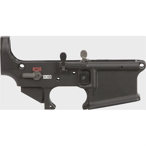 Il MARS-L Stripped Lower Receiver di LMT offre controlli ambidestri ergonomici, un caricatore flared migliorato e compatibilità con vari calibri come .204 Ru e 5.56.