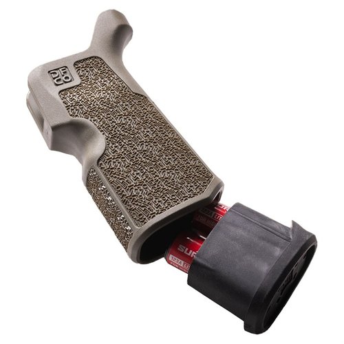 Il PLUG FOR KUNG FU GRIP offre spazio per batterie, un design ergonomico per mani grandi e materiali resistenti, perfetto per migliorare la tua esperienza di utilizzo.