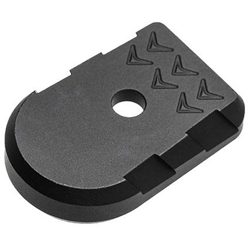 Il base plate Tyrant CNC per Sig Sauer P365 X-MACRO offre installazione facile, miglior grip, maggiore peso per ricariche rapide e compatibilità con caricatori da 17 colpi.