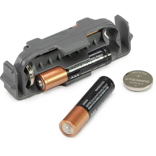 Il MODULAR BATTERY INSERT PAK per CellVault-5M consente di utilizzare diverse combinazioni di batterie, garantendo flessibilità e praticità per ogni missione.