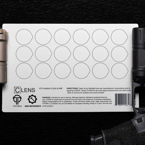 I CLENS proteggono le lenti di torce e luci per armi da sporco e carbonio, permettendo una rapida pulizia e mantenendo l'illuminazione ottimale.