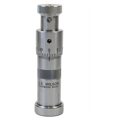 Il L.E. Wilson Micrometer Top Bullet Seater Die offre un controllo preciso della profondità di caricamento, costruito in acciaio inossidabile e con regolazioni facili.