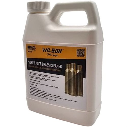 Il L.E. Wilson Super Juice pulisce a fondo le cartucce in ottone, rimuovendo ossidazione e carbonio, compatibile con pulitori ultrasonici e rotativi.