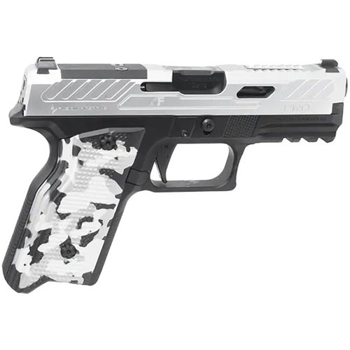 XF PRO™ è una pistola semi-automatica 9MM con design classico e innovazione moderna, costruita in metallo, compatibile con caricatori Glock®, leggera e precisa.