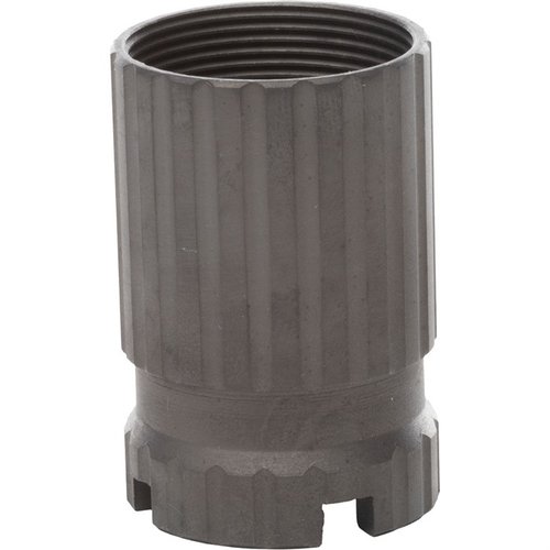 Il Barrel Nut R10A1 Remington è un componente OEM in acciaio temprato, progettato per garantire precisione e durata, ideale per ricostruzioni e restauri.