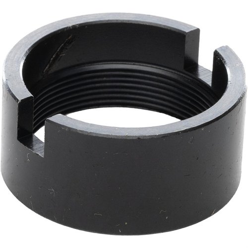 Il Forend Tube Nut Remington 870 Lightweight 20GA è un ricambio OEM in polimero nero, garantendo una perfetta adattabilità e funzionamento fluido per il tuo fucile.