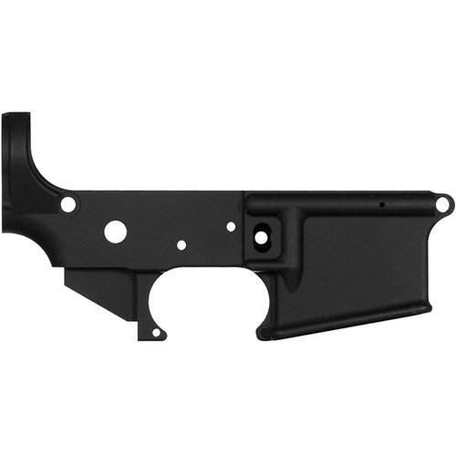 Il CMMG MK4/AR15 Stripped Lower Receiver è realizzato in alluminio forgiato 7075 T6 e presenta una finitura Armor Black Cerakote, ideale per il tuo prossimo progetto.