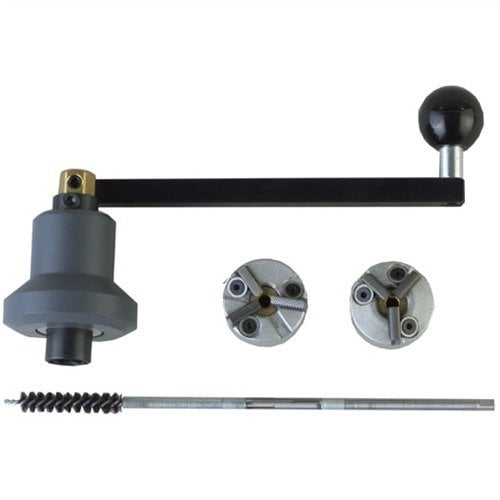 Il kit di rifacimento della corona Manson Precision offre un modo rapido e preciso per ottenere una corona perfetta su canne di fucili e pistole, migliorando l'accuratezza.