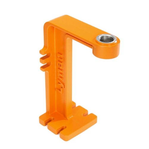 Il supporto per misuratore di polvere Brass-Smith di Lyman è realizzato in alluminio, permette il montaggio su banco o muro e offre una comoda altezza per le cartucce.