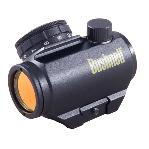 Il mirino red dot TRS-25 di Bushnell offre un punto rosso 3 MOA preciso, ottiche resistenti all'acqua e alla nebbia, e un'illuminazione regolabile per ogni condizione.