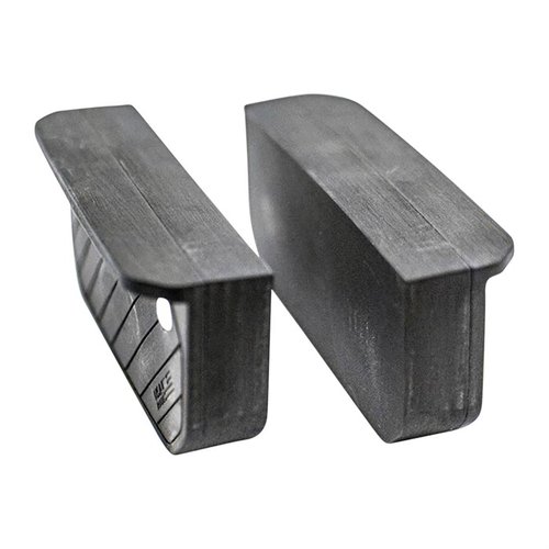 Le VISE SOFT JAWS di OTIS proteggono il tuo AK in morsa, sono realizzate in gomma antiscivolo, resistenti a olio e solventi, e si adattano perfettamente ai fucili AKM.