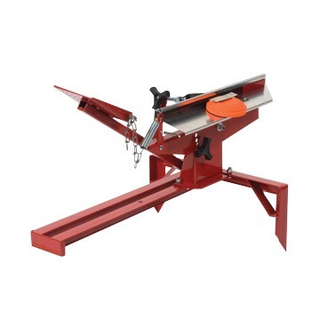 Il TRIUS 1-STEP TRAP è un lanciatori di piattelli facile da usare, progettato per un'operazione con una sola persona, con braccio in alluminio e regolazioni senza attrezzi.