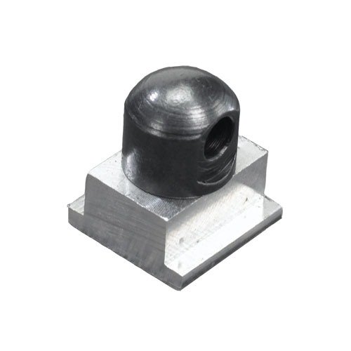 Gli adattatori bi-pod Sinclair permettono di montare bi-pod Sinclair o Harris su rail accessori o Picatinny, garantendo durata e stabilità.