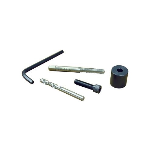 Il Redding Stuck Case Removal Kit include tutto il necessario per rimuovere casi bloccati: punta, tap, bullone, blocco di spaziatura e chiave, con istruzioni complete.