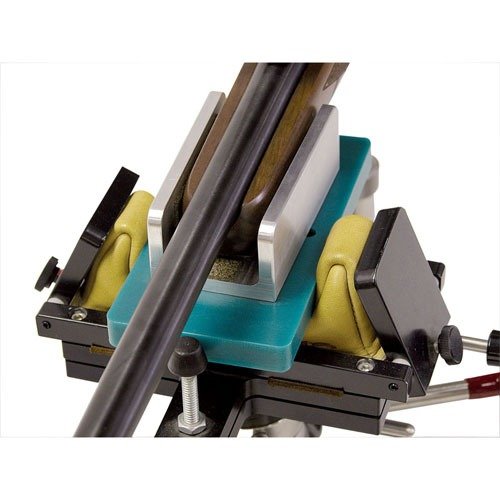 L'adattatore per forend benchrest trasforma rapidamente qualsiasi calcio in un calcio da benchrest senza modifiche, con protezione in sughero e base in UHMW.