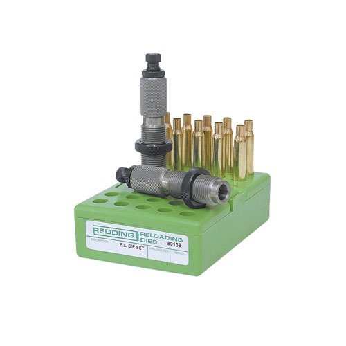 I set di die Redding FL per il .243 Winchester includono un die di dimensionamento full length e un die di caricamento standard per una ricarica precisa e affidabile.