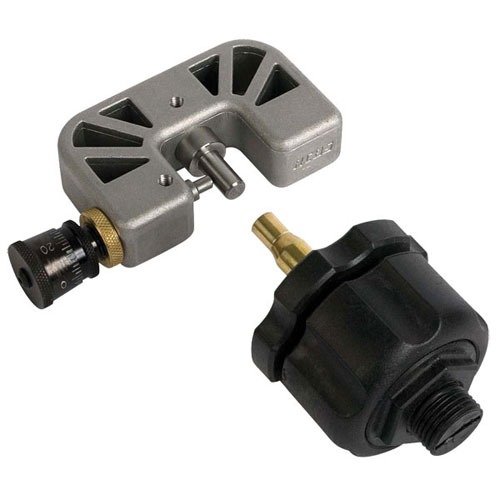 Il HAND NECK TURNER RCBS offre un micrometro regolabile per la precisione del taglio, mandrini da calibro 17 a 50 e un Quick Change Case Holder per tutte le dimensioni.