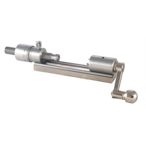 Il L.E. Wilson Stainless Micro Trimmer consente regolazioni rapide di taglio in .001