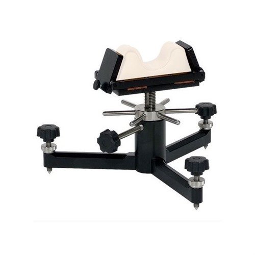 Il Sinclair Lightweight Rest è un supporto da tiro in alluminio, leggero e versatile, ideale per F-Class e sessioni di messa a punto, compatibile con vari accessori.