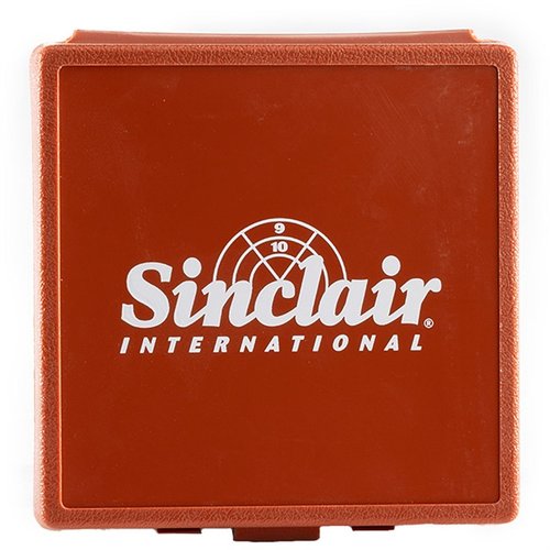 Il case per il Primer Pocket Uniformer Kit di Sinclair International offre un'organizzazione perfetta per i tuoi strumenti, proteggendoli e mantenendoli a portata di mano.