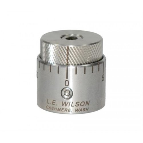 Il MICRO-ADJUSTABLE BULLET SEATER CAP di L.E. WILSON consente regolazioni precise e ripetibili della profondità di caricamento con incrementi di .001
