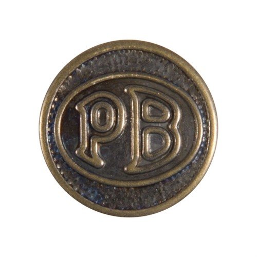 Il PB LOGO GRIP MEDALLION di BERETTA USA offre un'ottima aderenza e un design elegante, perfetto per il tuo Model 92, migliorando il controllo e lo stile.