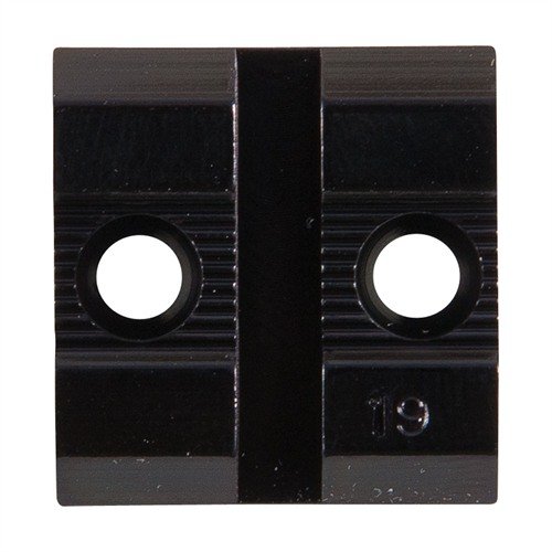 Le basi in alluminio leggero si adattano a una vasta gamma di fucili, fucili a pompa e pistole, disponibili in set o singolarmente per una facile personalizzazione.