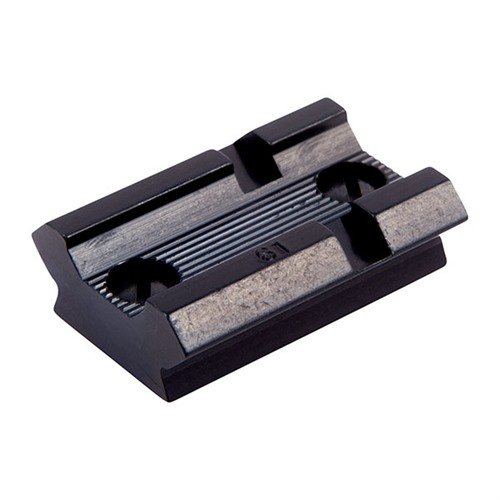 Le basi in alluminio leggero WEAVER si adattano a fucili, carabine e pistole, disponibili in finitura blu lucido, matte o silver. Ordina la base anteriore e posteriore.