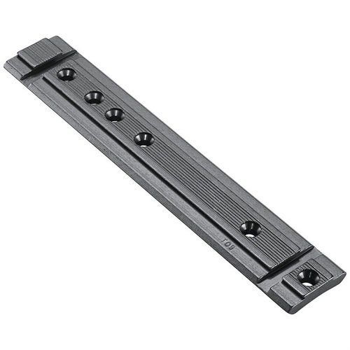 L'adattatore TO-9-M in alluminio blu consente l'uso di anelli Weaver sul Ruger® 10/22®, posizionando l'ottica più avanti e più in alto per una mira ottimale.