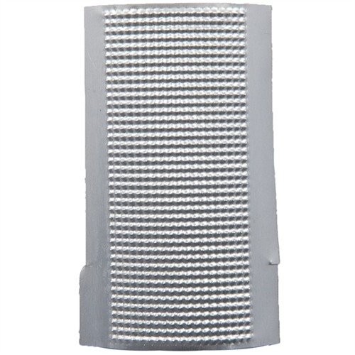 Aggiungi una presa sicura al tuo 1911 Auto in pochi minuti con il Wilson Checkered Front Strap, senza modifiche o limature necessarie.