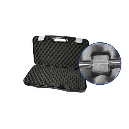 Scopri la Valigia per Pistola MEGALINE, dimensioni 50x30x8,5 cm, realizzata in Moplen nero con 2 clips e cerniere per una protezione ottimale della tua arma.