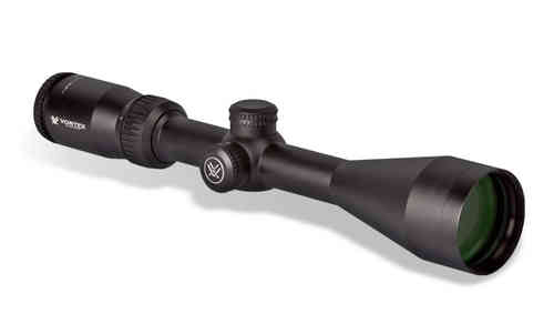Il VORTEX Crossfire II 3-9x50 BDC offre un'ottica chiara e luminosa, con un reticolo BDC per una precisione superiore nelle lunghe distanze.