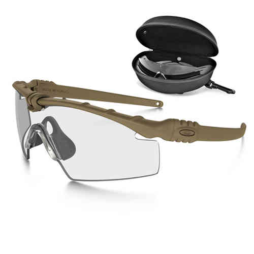 Le occhiali SI Ballistic M-Frame 3.0 di OAKLEY offrono una protezione eccezionale, comfort superiore e lenti intercambiabili per ogni condizione di luce.