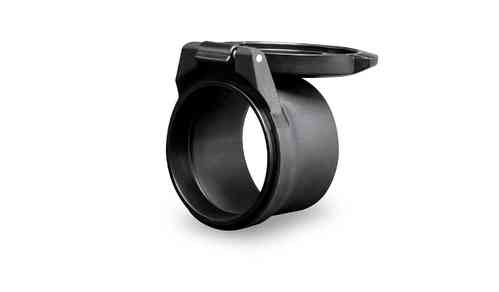 Il Defender Flip Cap per obiettivo 40mm di VORTEX offre una protezione eccellente per le lenti, garantendo chiarezza visiva e facilità d'uso sul campo.